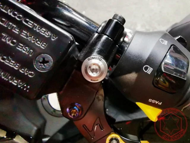 機車後照鏡螺絲規格/後照鏡螺絲哪裡買/機車後照鏡螺絲哪裡買/後照鏡螺絲塞/光陽後照鏡螺絲規格/krv後照鏡螺絲規格/gp125後照鏡螺絲/MANY後照鏡螺絲規格